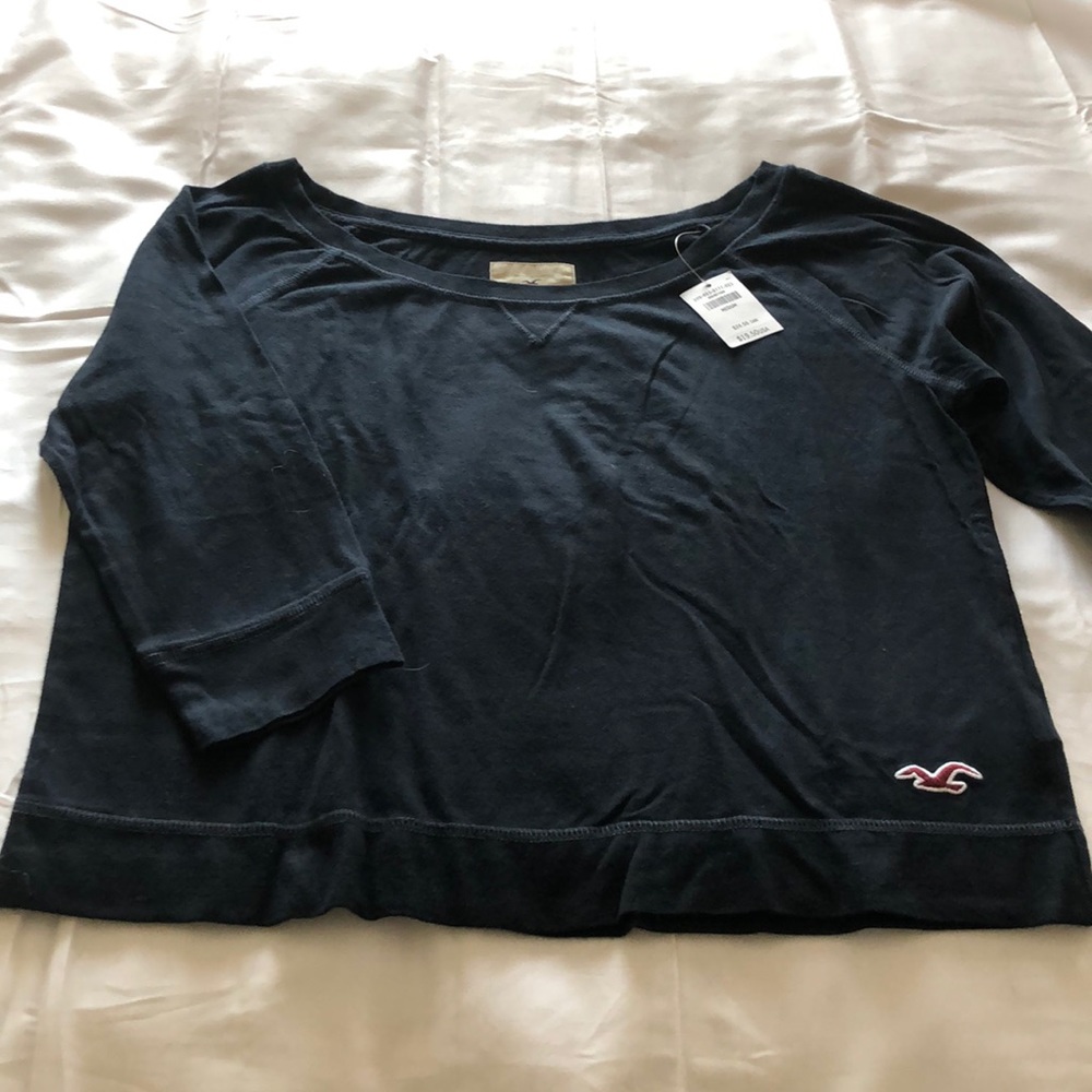 Hollister sweater. Size M. Dark navy.
